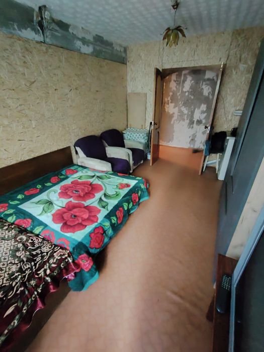 Продам 2 х комн. 2-20,  2 этаж.