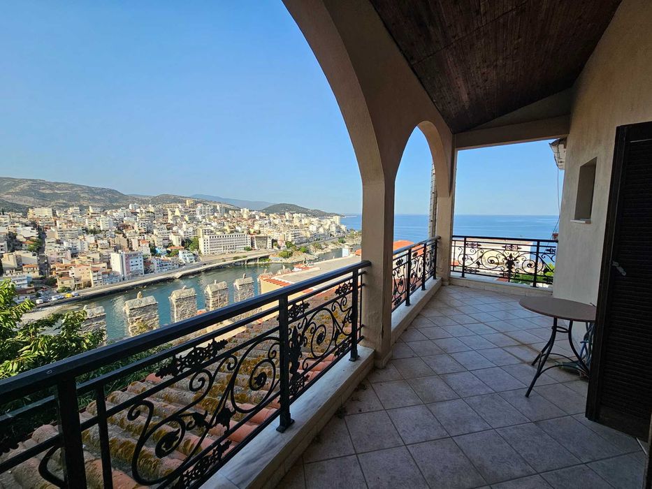 ПРОДАВА се самостоятелна къща 240кв.м в PANAGIA Кавала (код 8026)