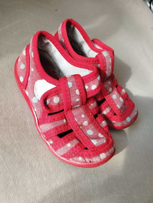 Продам кеды детские