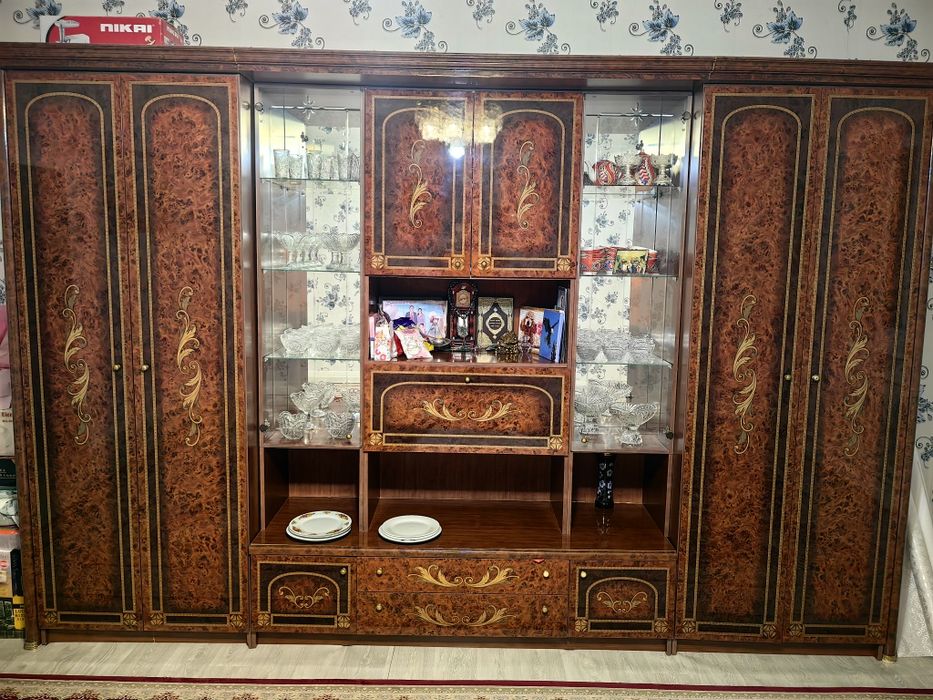 Гарнитур с гостиный