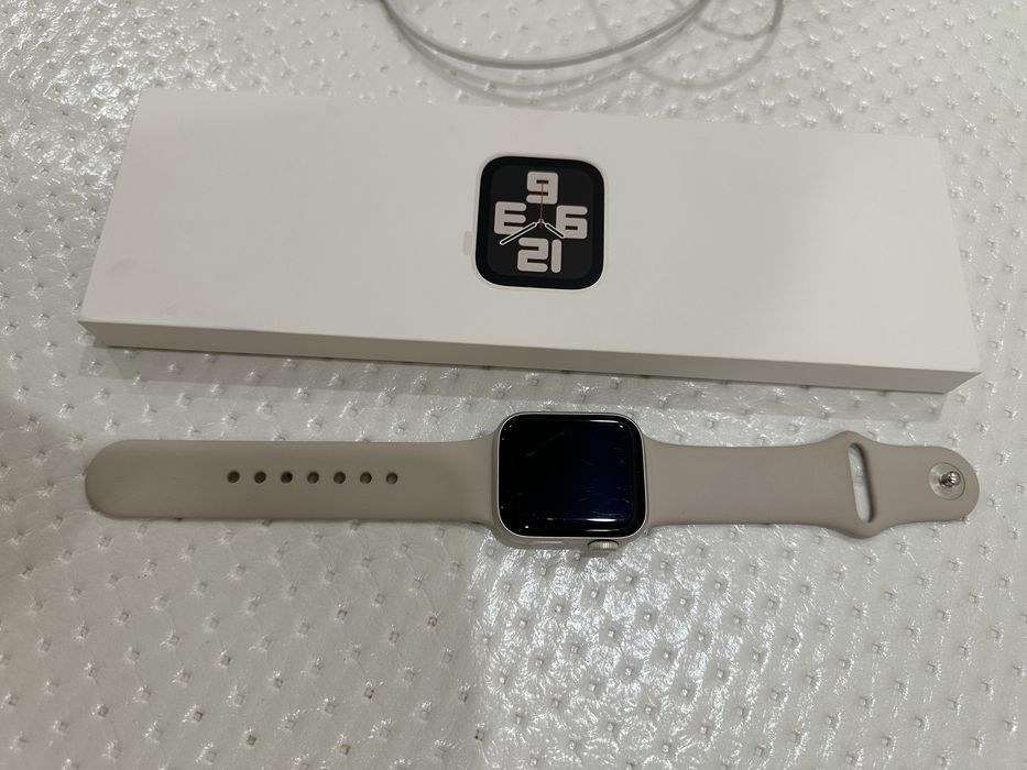 Часы Apple watch SE 40 mm