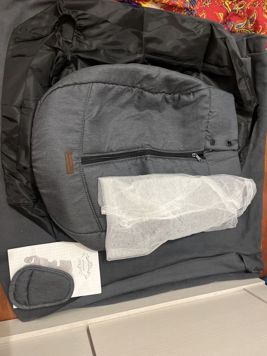 Продам коляску (рюкзак в подарок)