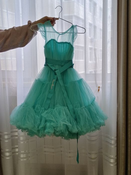 Нарядное платье для девочки