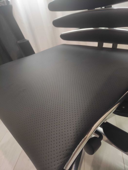 Ергономичен дизайнерски офис стол Equalizer Metta Germany