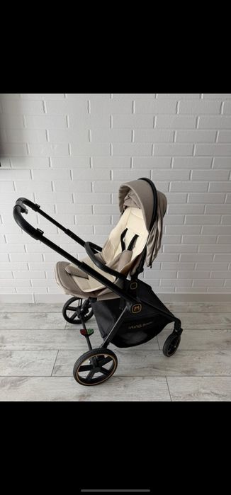 Коляска  детская прогулочная.