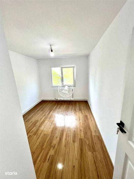 Apartament cu 4 camere Dacia et 1