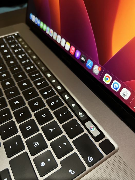 Отличен! Macbook Pro 16’ 2019 - Intel Core i9/ 32GB /1TB/ Touchbar