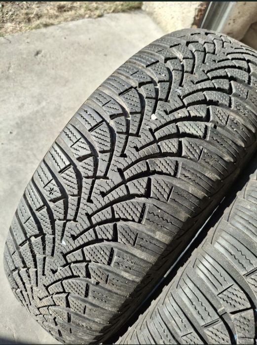2 Anvelopele de iarnă 205 60 r16 Goodyear
