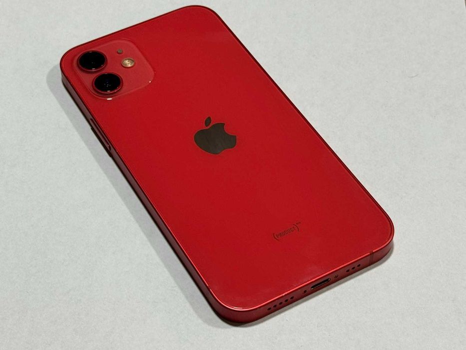 iPhone 12 64GB 77% Battery Health