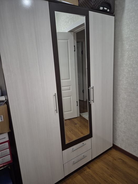 Кровать на 1 чел, шкаф
