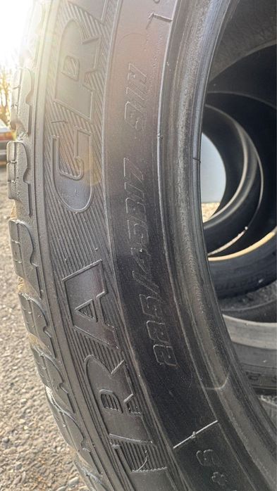 Продается шины 225/45/17