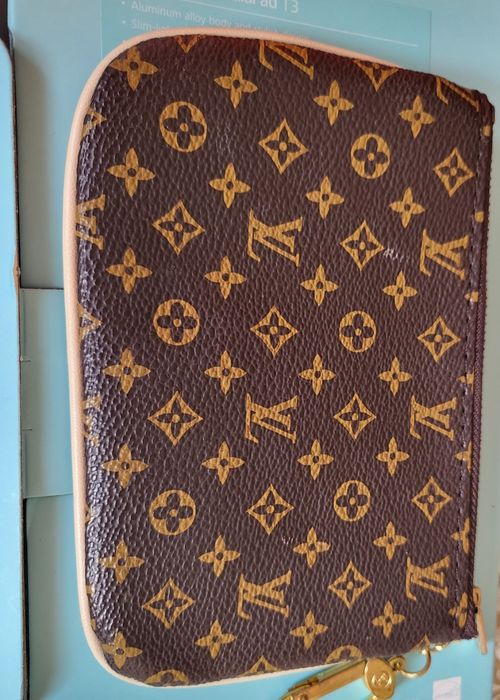 Louis Vuitton оригинален ключодържател
