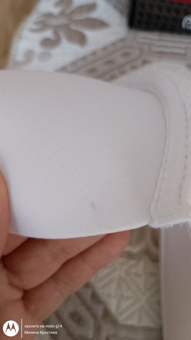 Сутиен 90В чисто нов