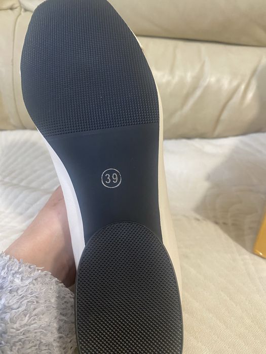 Дамски боти на ток