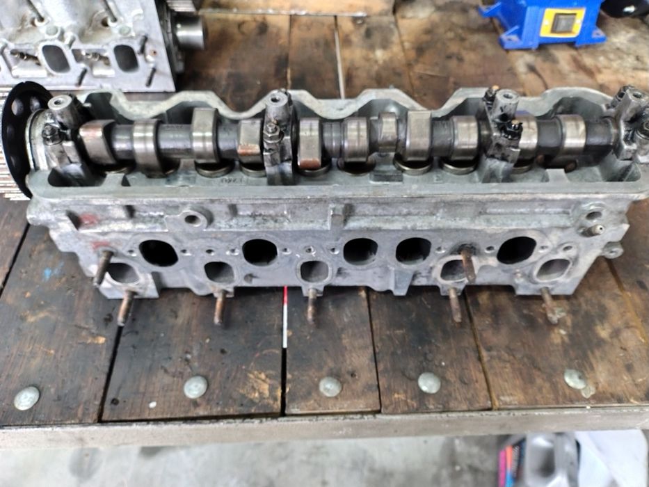 Глава за Фолксваген ЛТ / Транспортер Т4 / LT / Transporter T4 2.5  TDI