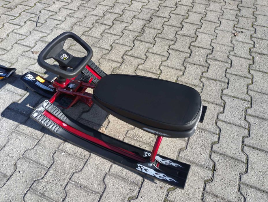 MONI Шейна чук и гек СНЕЖКО