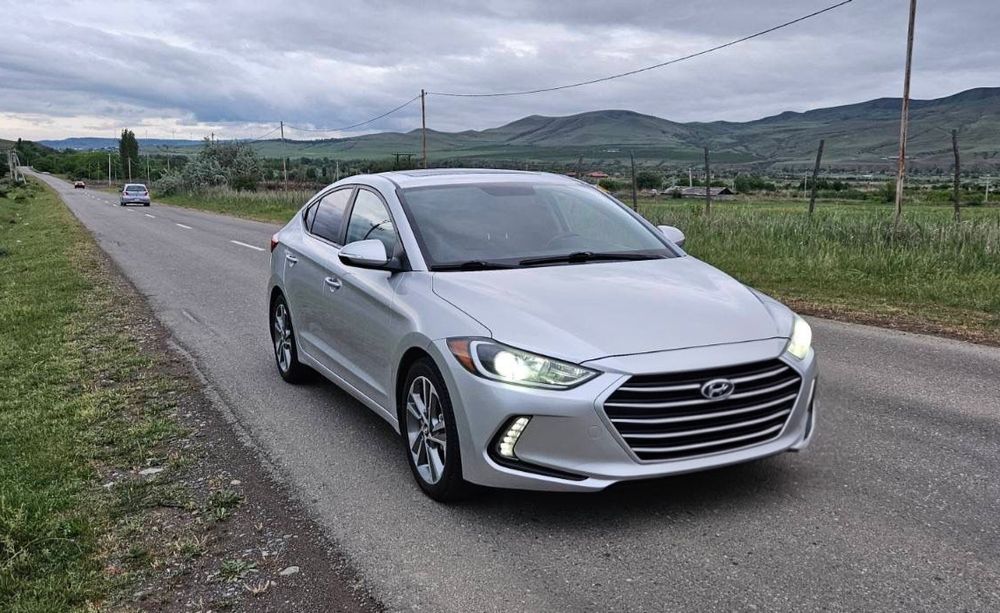 Hyundai elantra 2017