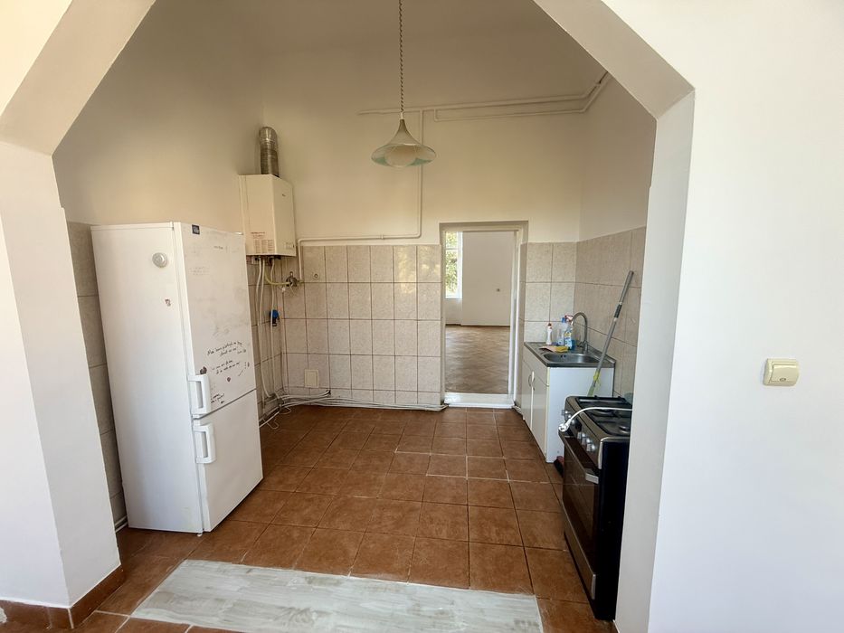 3 camere - zona Maria - langa UMF — fotografia 1