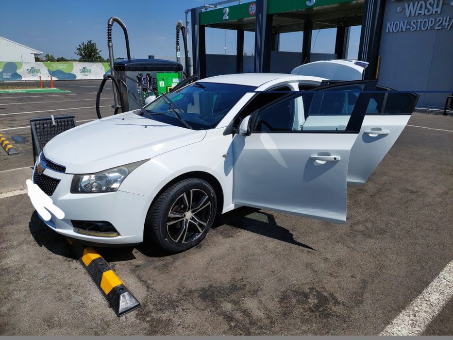 Vând Chevrolet Cruze 2011 – benzină + GPL, 1.6