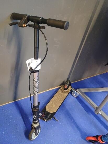 Trotinetă cu Suspensie şi - produs resigilat - (SecondHand) Decathlon