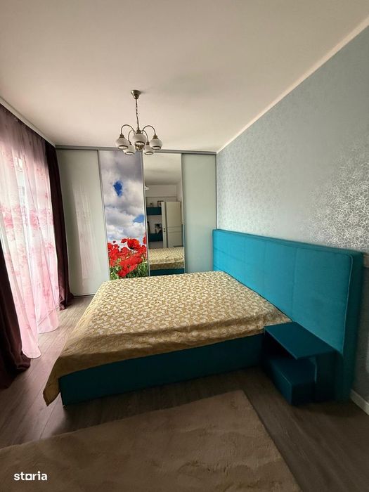 Apartament cu 4 camere decomandate, Centru