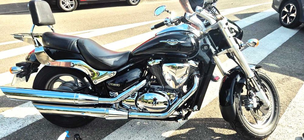 Suzuki Intruder 805
