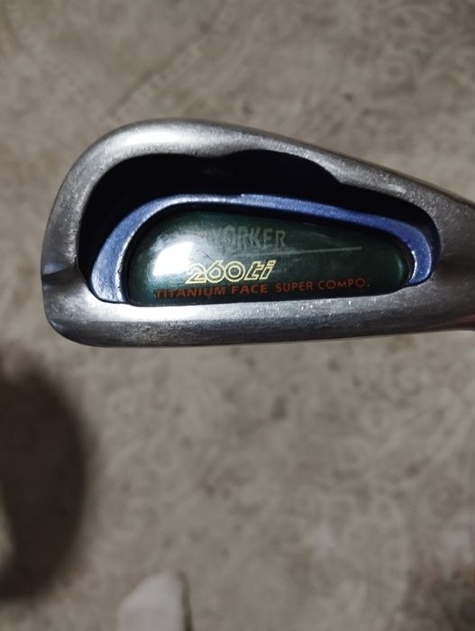 Гольф клюшка новая 300 000