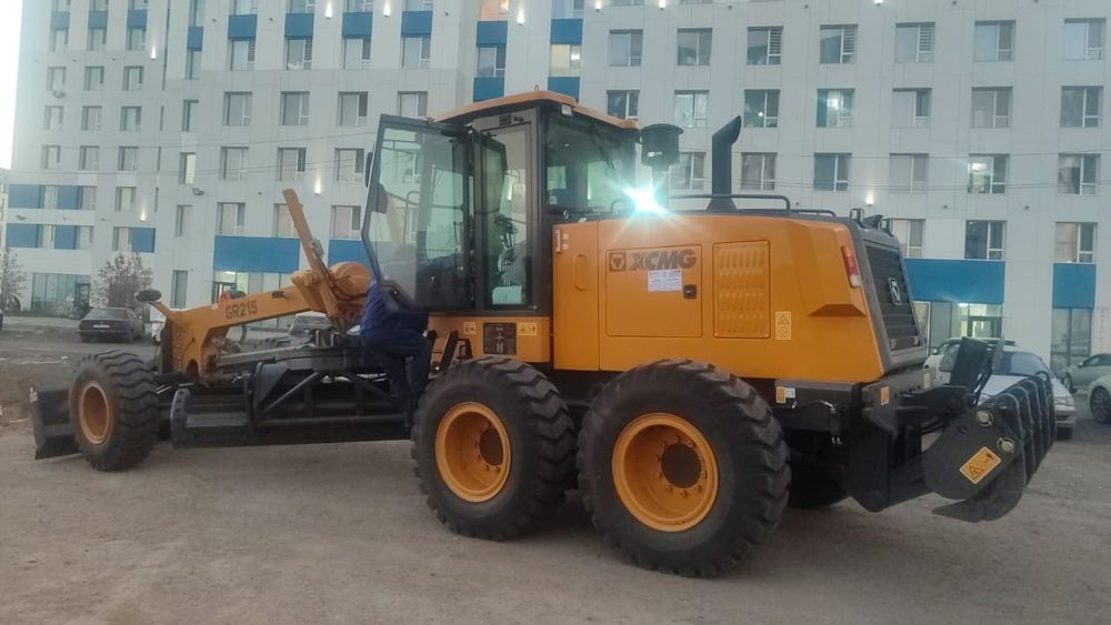 Сдам в аренду новый грейдер