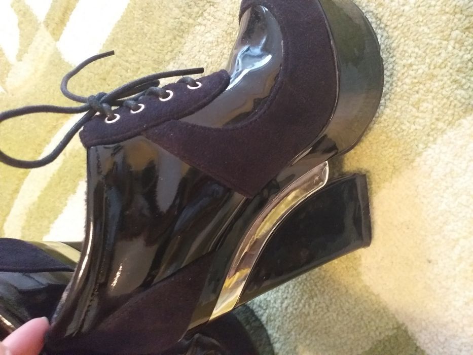 Боти, много леки ,платформи, обувки