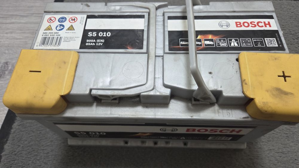 Baterie Bosch 800 .A 85 Ah