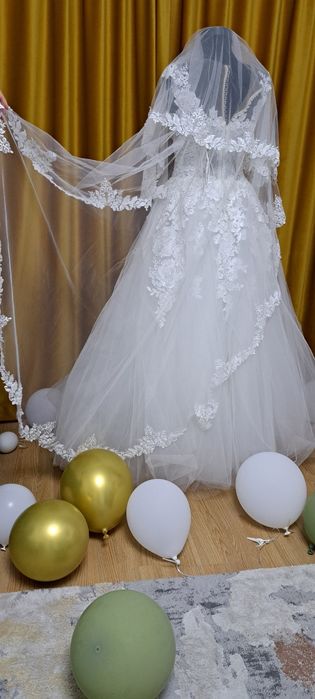 Vând rochie de mireasă