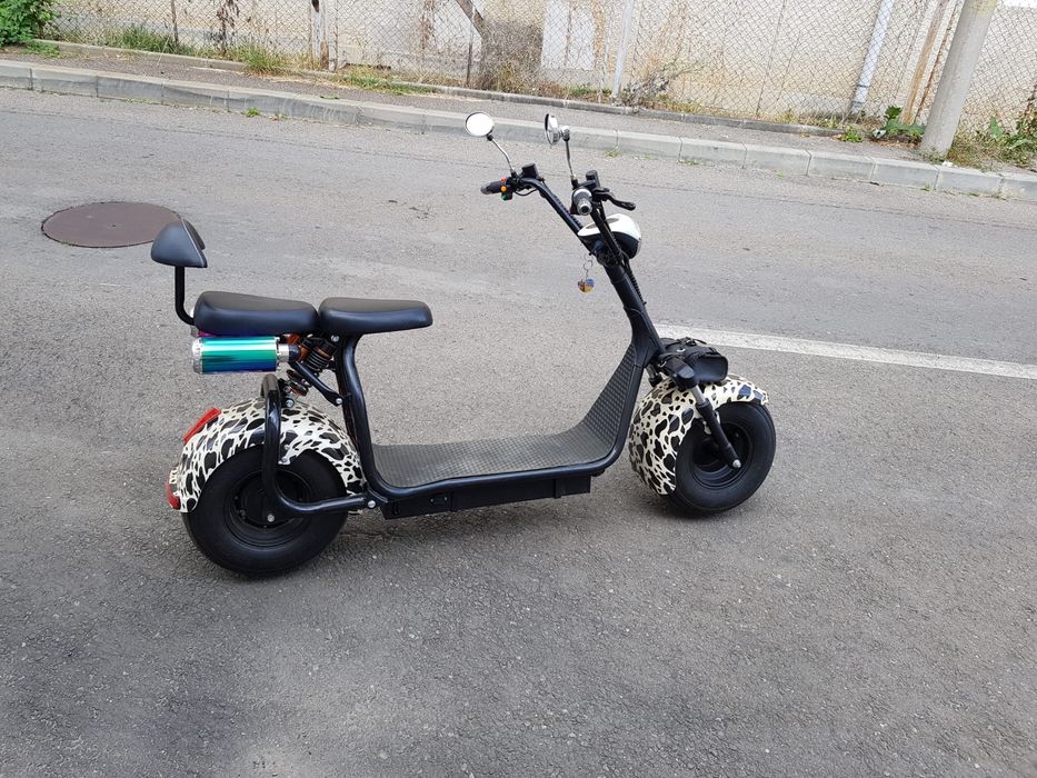 Scuter Electric 2locuri boxe muzica
