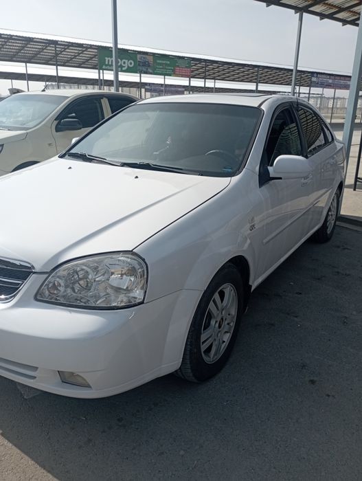 Ласетти автомат насияга совдага сотилади