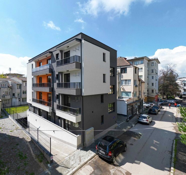 Продава се Двустаен апартамент в Търговище, Изток 1 - 56 кв.м за 683 €/кв.м - Снимка #2