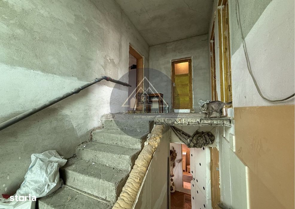 Casa duplex de vanzare,  Medias