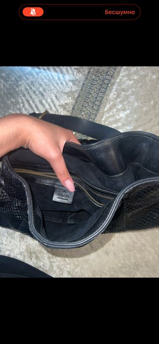 Vând geantă originală Gucci și geacă din piele de piton natural