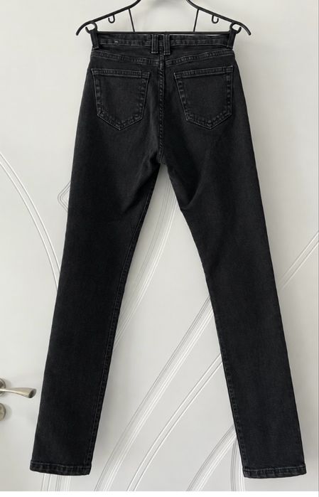 Черни skinny jeans Mango.