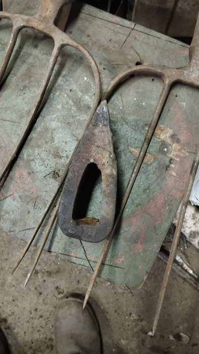 Наковальня СССР продам вес 27/5 кг