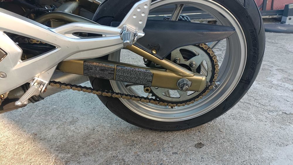 Motocicleta Kawasaki ER6N