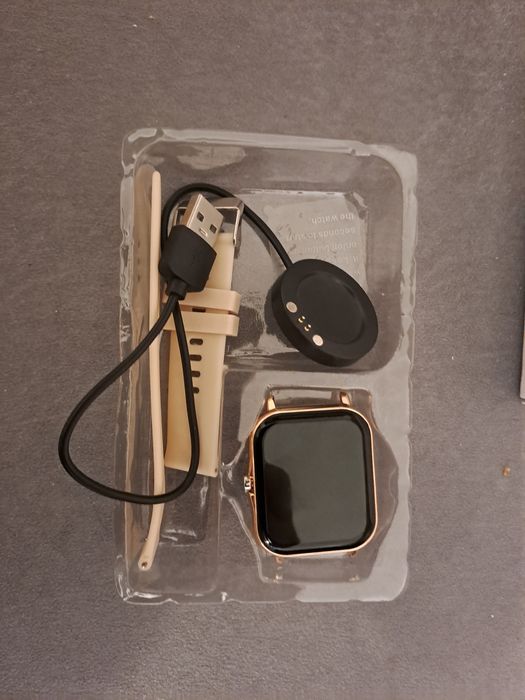 Ceas de mana electronic