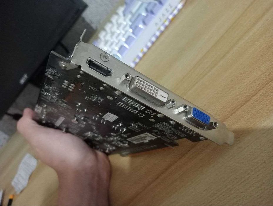 Срочно продам GTX 750 1gb