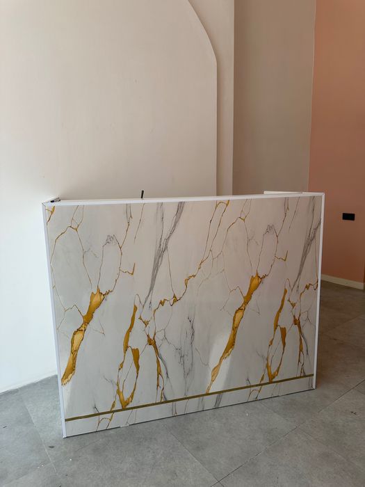 Ресепшен для бутика