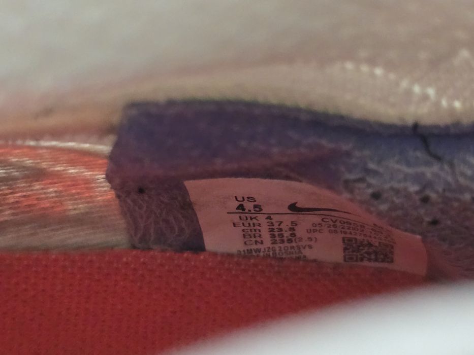 Продам Сороконожки Nike Air Zoom
