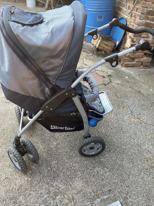 Детска количка удобна