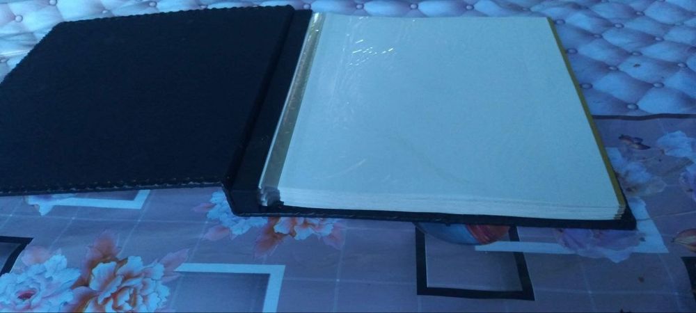 Photo album:Tòy suratlarini qòyishingiz uchun: