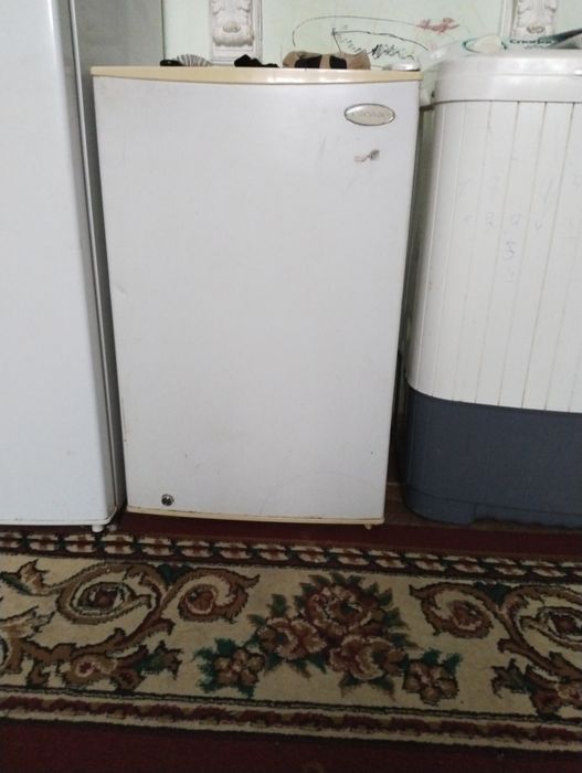 Холодильник сатылады