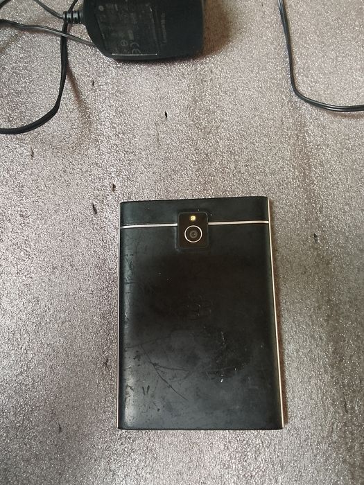 Продам телефон BlackBerry Passport