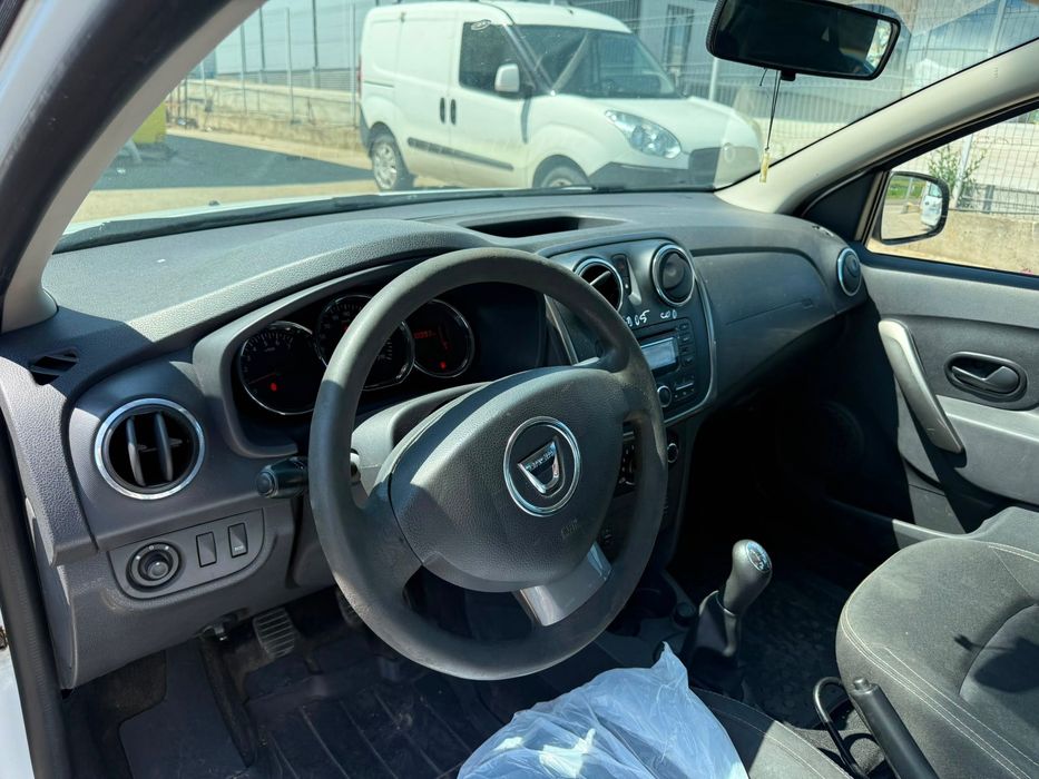 Dezmembrez Dacia logan 2 2015 alba 1.5 dci K9K 626 volan stanga