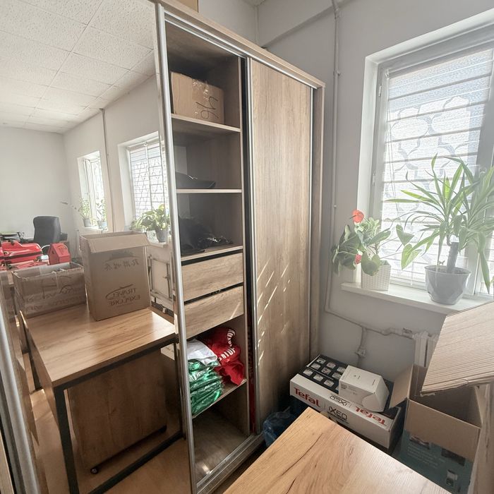 Продам шкаф срочно