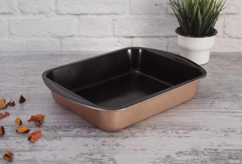 Тава за печене от въглеродна стомана в цвят розово злато